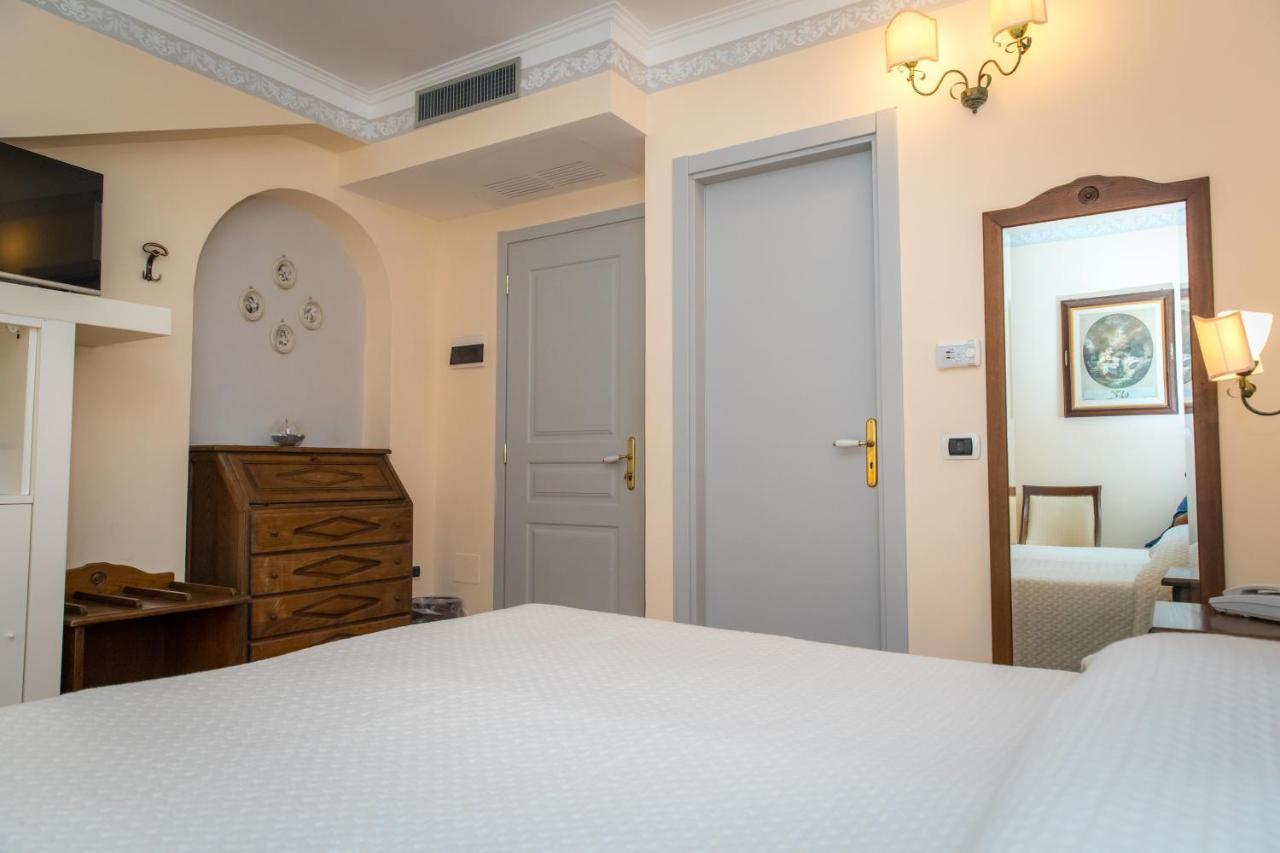Hotel Villa Delle Meraviglie Maratea Exteriör bild